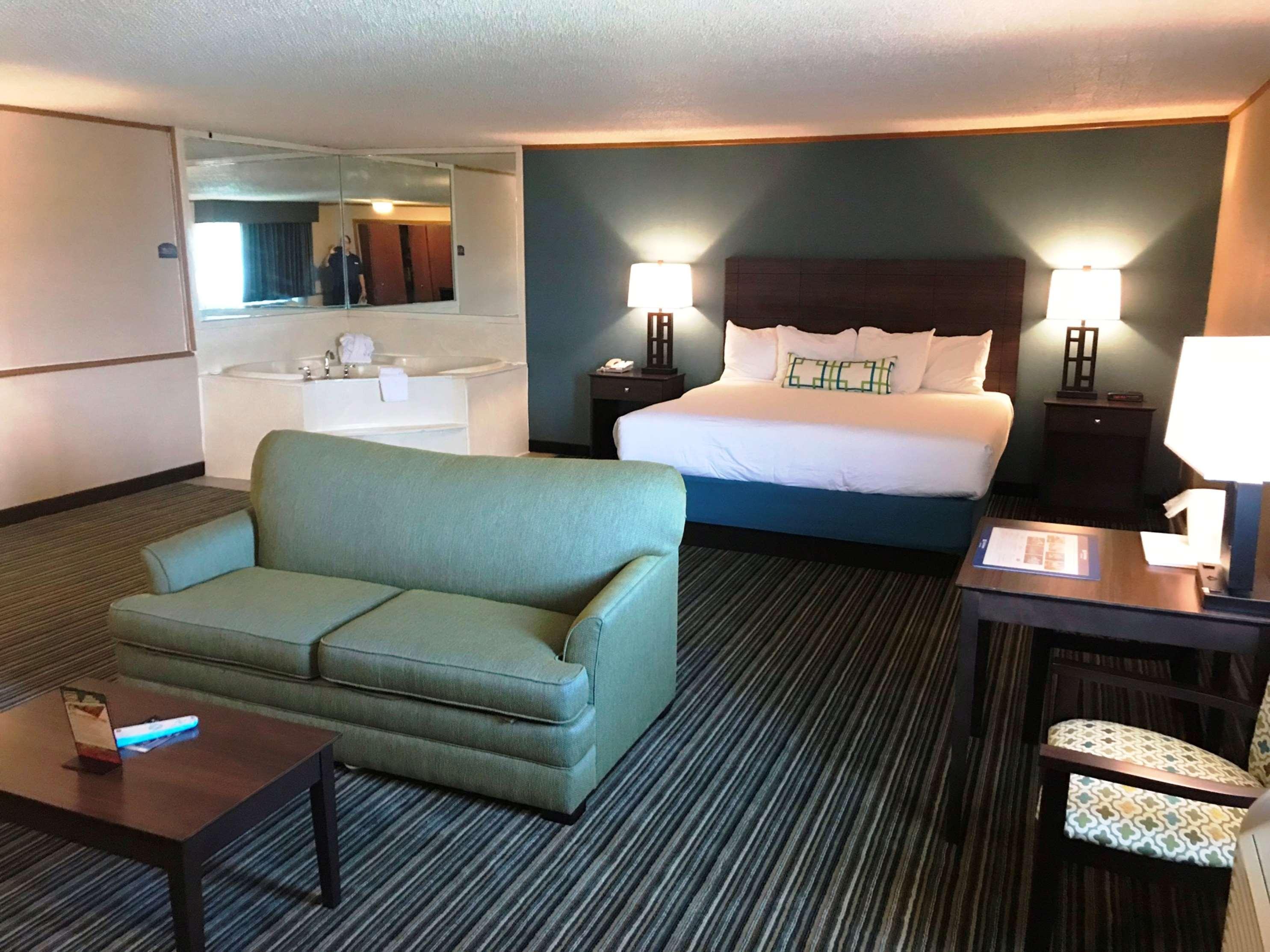 Best Western Woodhaven Inn Eksteriør bilde