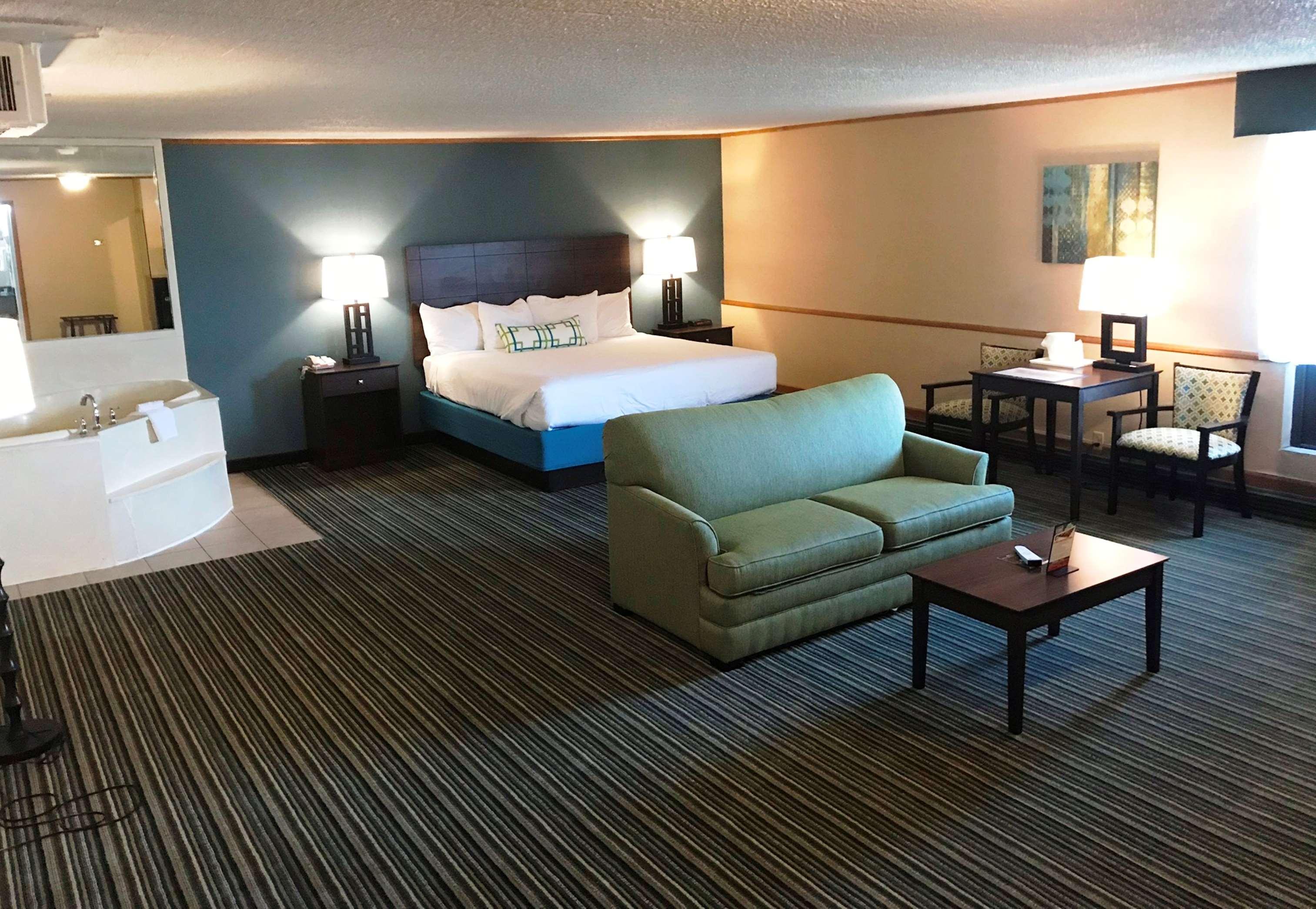 Best Western Woodhaven Inn Eksteriør bilde